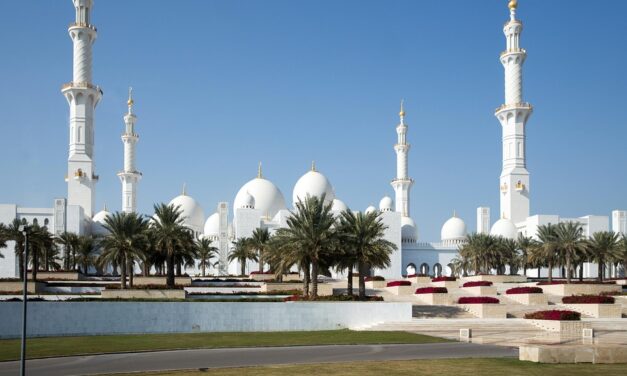 Uncover Hidden Gems: The Ultimate Travel Guide to Off the Beaten Path