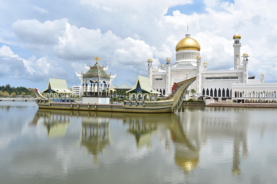 Unveiling Brunei: Hidden Gems and Must-Visit Attractions for the Ultimate Traveler