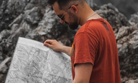 10 Remarkable Travel Biographies That Will Ignite Your Wanderlust