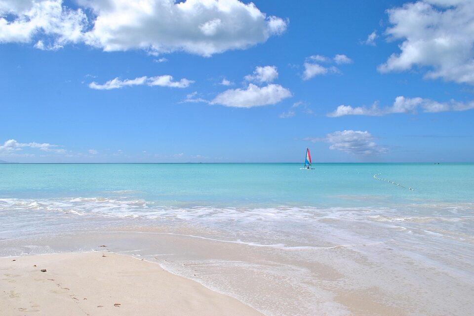 A Complete Travel Guide to Antigua and Barbuda: Beaches, Culture, and Beyond