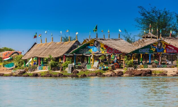 A Traveler’s Guide to Senegal: Fascinating Facts and Top Experiences You Can’t Miss