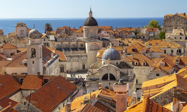 Croatia Travel Guide: Must-Visit Destinations and Expert Tips