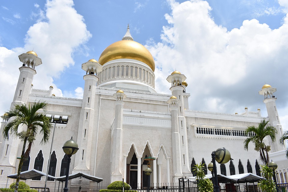 Exploring Brunei: Fascinating Facts and Travel Tips for Visiting the Abode of Peace