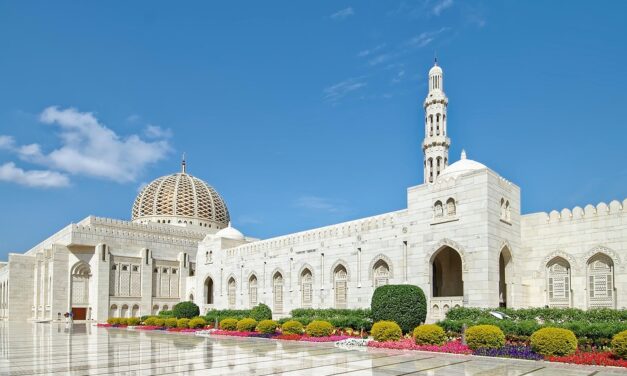 Oman’s Best-Kept Secrets: Discover Untouched Beauty Beyond the Tourist Trails