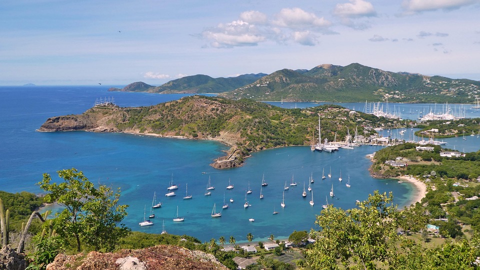 The Best of Antigua and Barbuda: Must-Visit Destinations and Insider Tips