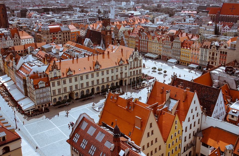 The Ultimate Poland Travel Guide: Fascinating Facts and Expert Tips