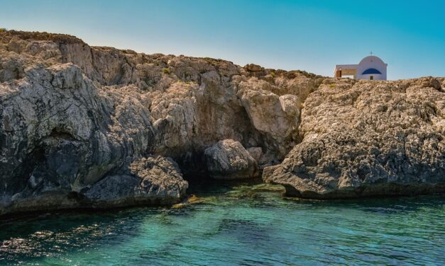 The Wanderer’s Guide to Cyprus: Fascinating Facts and Expert Travel Tips You Need to Know