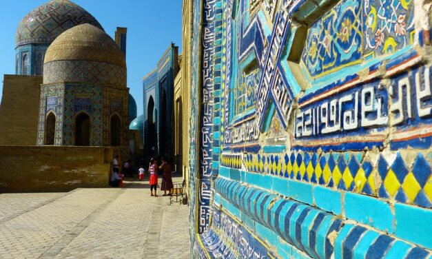 Ultimate Travel Guide to Uzbekistan: Must-Visit Destinations and Local Secrets