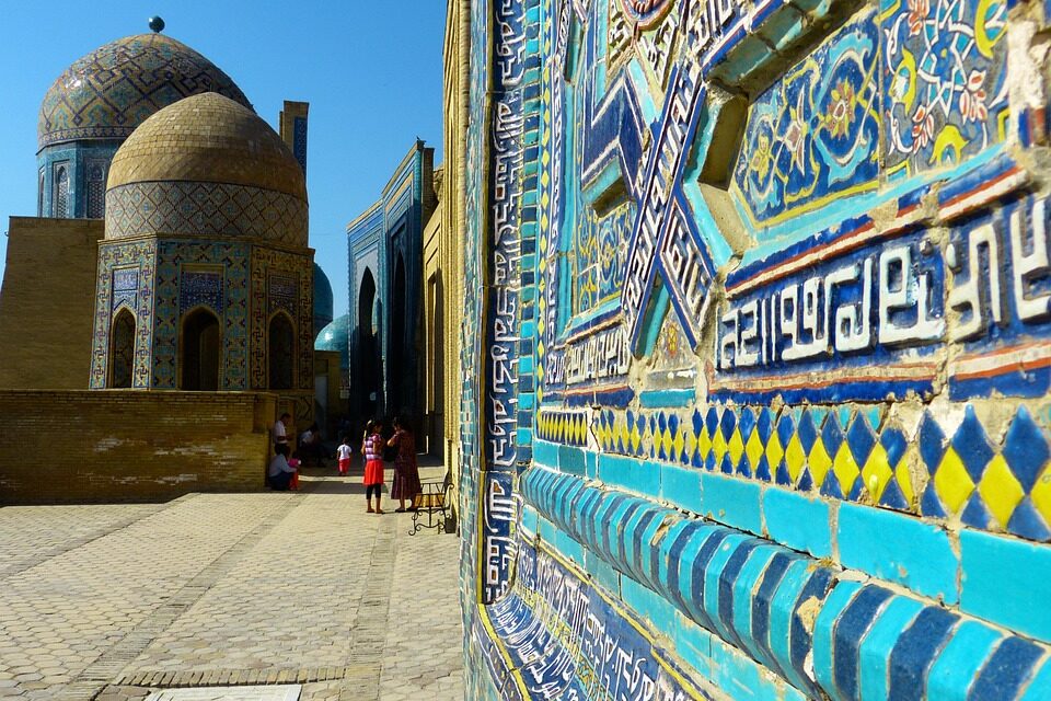 Ultimate Travel Guide to Uzbekistan: Must-Visit Destinations and Local Secrets