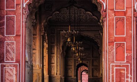 Exploring Pakistan’s Scenic Treasures: Mountains, Valleys, and Secret Paradises