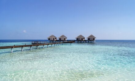Maldives Travel Guide: Insider Tips for the Ultimate Tropical Escape