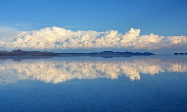 Exploring Bolivia: Fascinating Facts, Unique Spots, and Travel Hacks