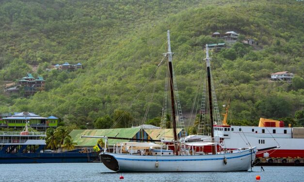 Exploring Saint Vincent and the Grenadines: Secret Beaches, Vibrant Culture & Island Escapes