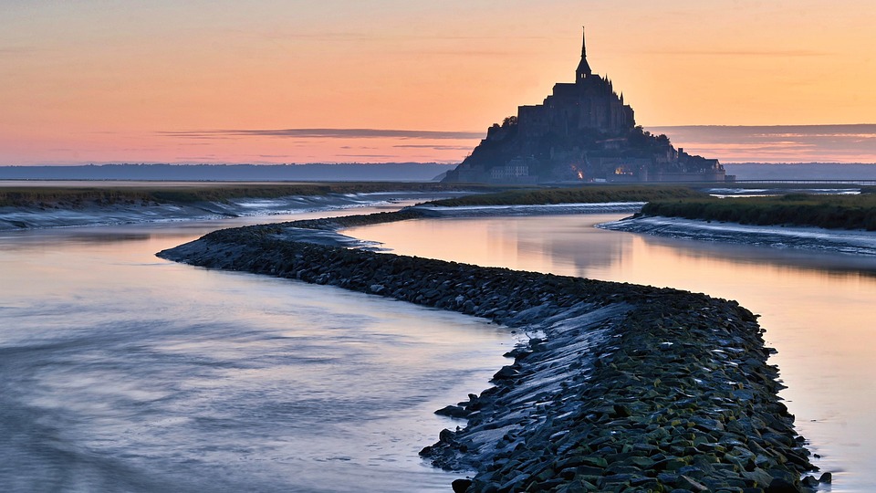 The Ultimate France Bucket List: Fascinating Destinations You Can’t Miss