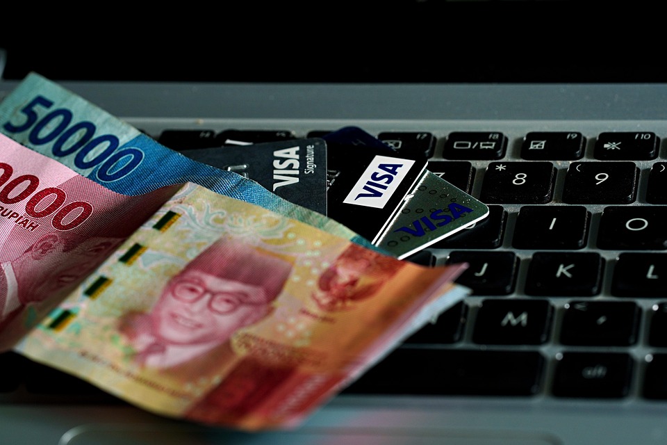 Travel Smarter: Do’s and Don’ts for Choosing the Best Rewards Credit Cards
