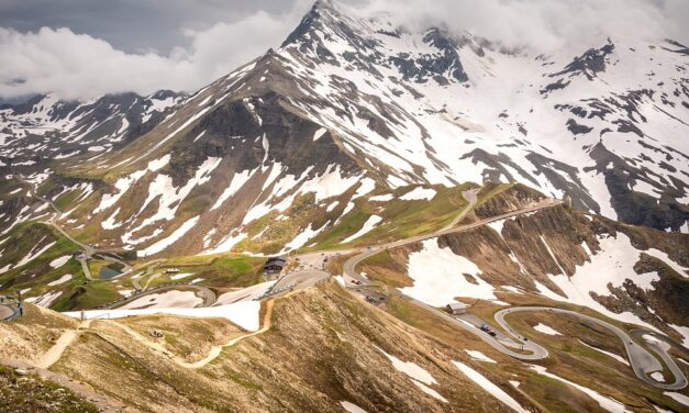 A Journey Through Austrian Alps: Scenic Roads, Hiking Trails, and Adventure Tips