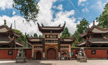 A Traveler’s Guide to China’s Timeless Beauty and Hidden Treasures