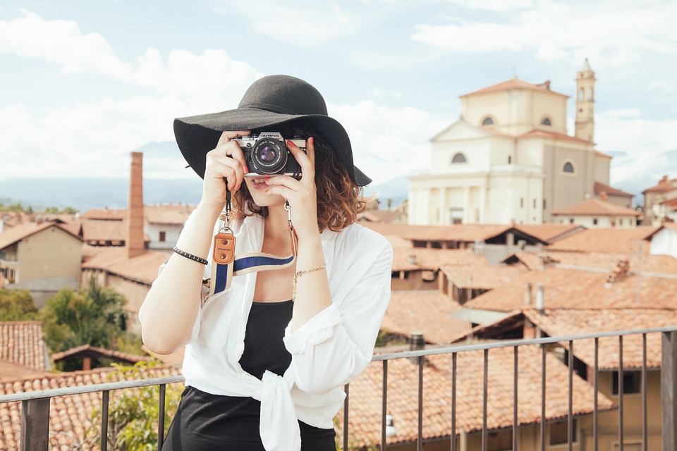 Behind the Lens: Iconic Travel Photographers Who Redefined Exploration