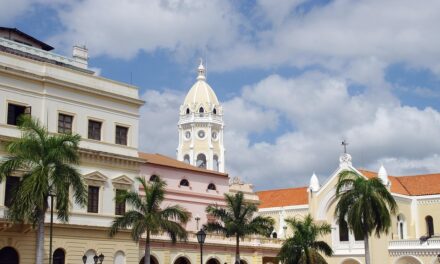 Exploring Panama’s Best-Kept Secrets: Beaches, Jungles, and Historic Charms