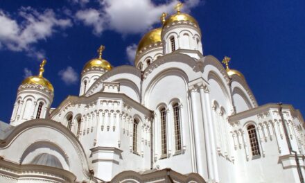 From Moscow to Siberia: Top Attractions and Travel Tips for Exploring Russia