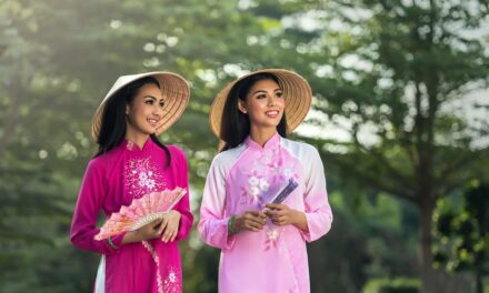 Thailand Travel Hacks: Expert Tips for Stress-Free Adventures