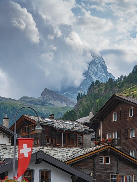 Expert Tips for Traveling Switzerland: Exploring Like a Local