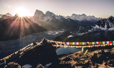 A Traveler’s Guide to Nepal: Majestic Mountains, Ancient Cities, and Cultural Wonders