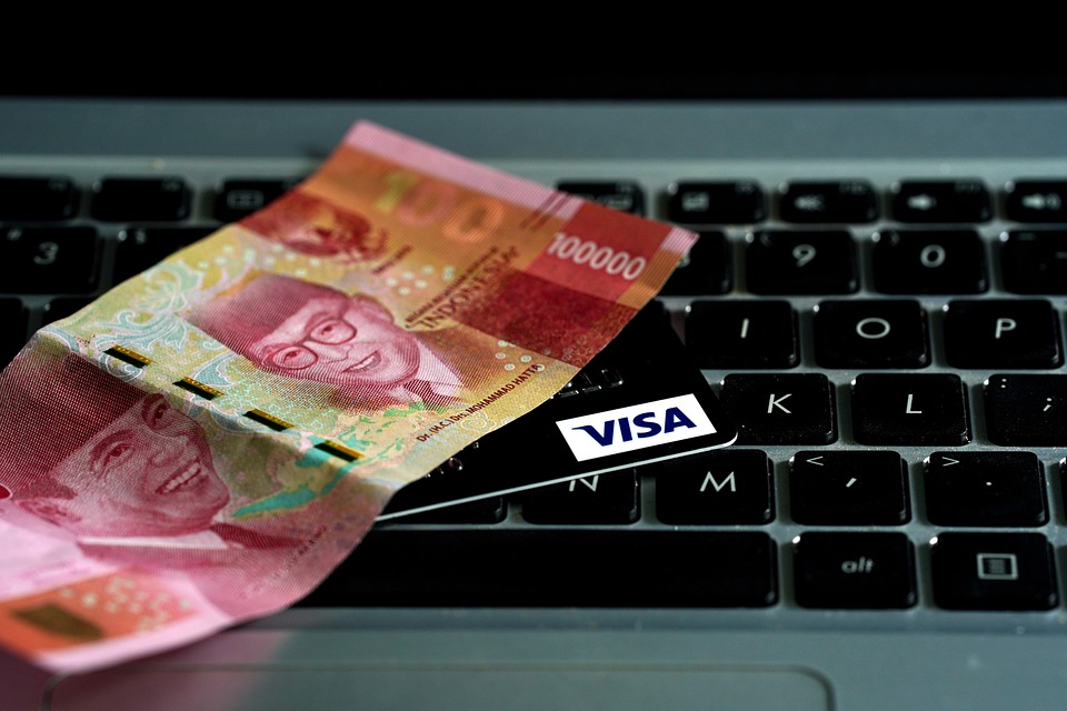 Affordable Overseas Adventures: How Travel Credit Cards Can Cover Costs