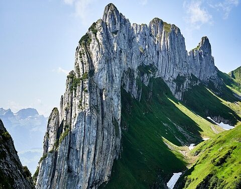 From Glaciers to Lakes: Switzerland’s Natural Wonders You Need to See