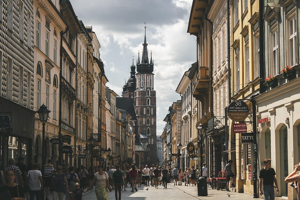 Expert Travel Tips for Exploring Poland: A Local’s Perspective