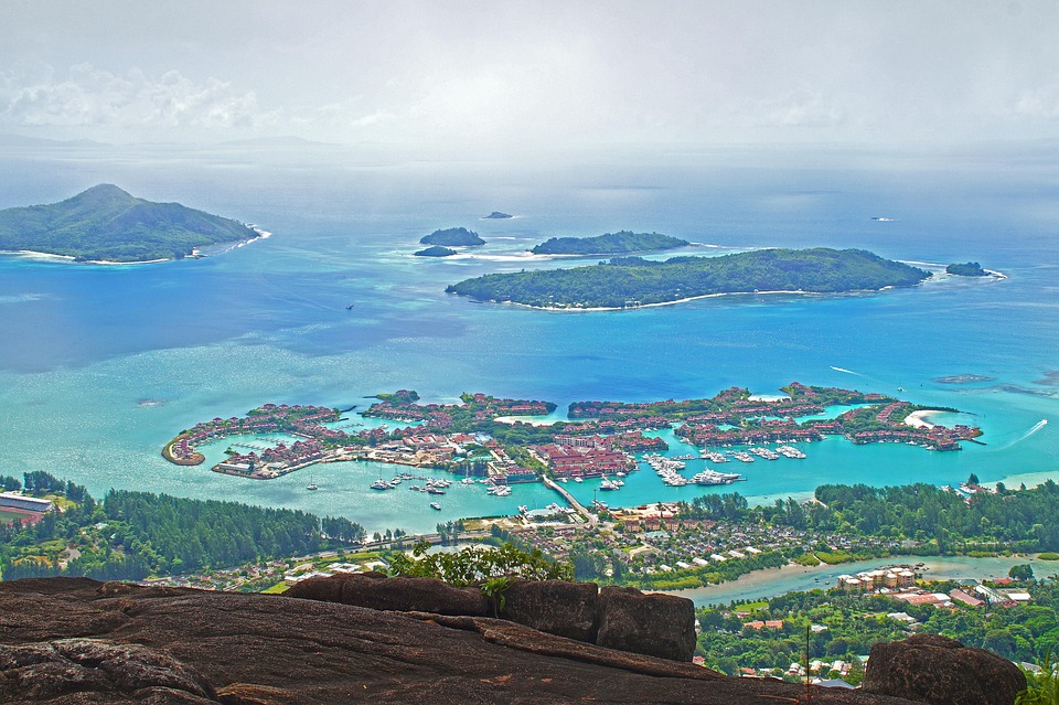 Seychelles like a Local: Insider Tips for an Authentic Island Experience