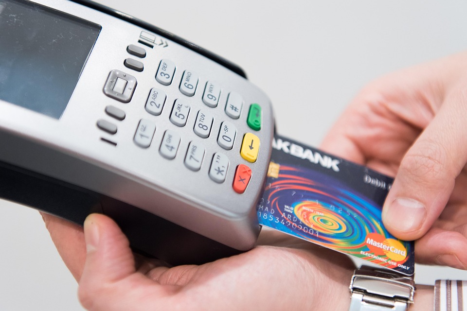 Using Travel Credit Cards to Plan a Cheap Yet Luxurious Vacation: Here’s How