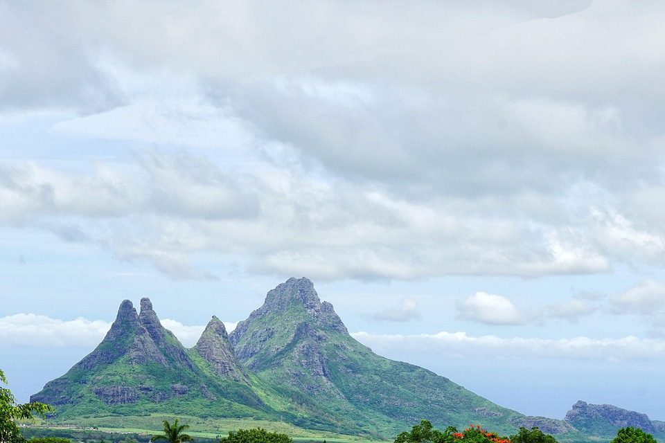 A Traveler’s Paradise: The Best Beaches, Landscapes, and Experiences in Mauritius