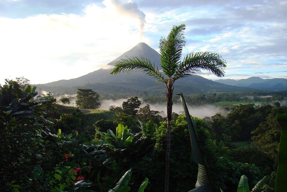 Insider Tips for Exploring Costa Rica’s National Parks Like a Pro