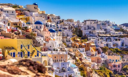 The Food Lover’s Guide to Greece: Best Dishes, Markets, and Culinary Tours