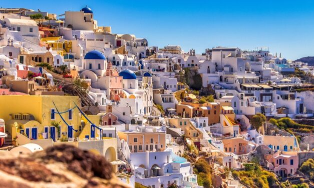 The Food Lover’s Guide to Greece: Best Dishes, Markets, and Culinary Tours