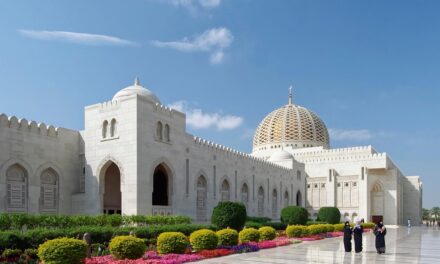 Discover Oman’s Unique Blend of Nature, History, and Luxury Travel